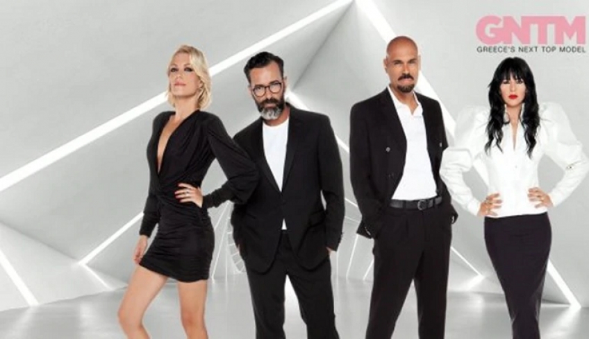 GNTM: Αποχώρηση "βόμβα" της Ζενεβιέβ από την επιτροπή - Ποια είναι η "υπέρλαμπρη" αντικαταστάτριά της