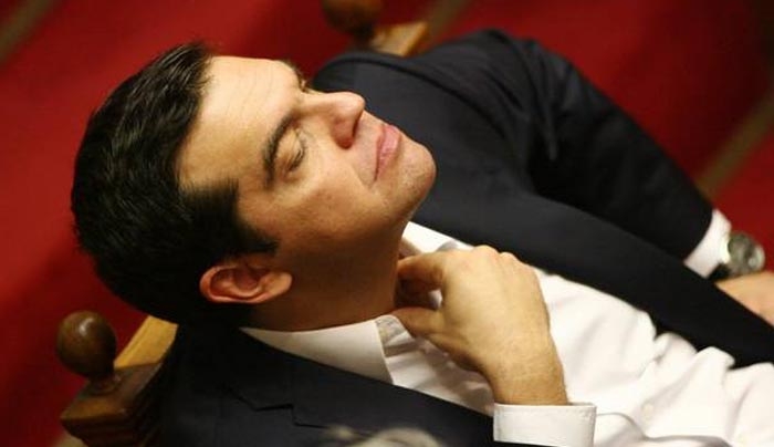 Ανασχηματισμός: Το τελευταίο χαρτί του Τσίπρα