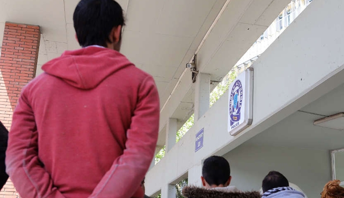 Στη γωνία στήνουν την Ελλάδα για το προσφυγικό: Να πάρει πίσω τους μετανάστες που πιάνουμε