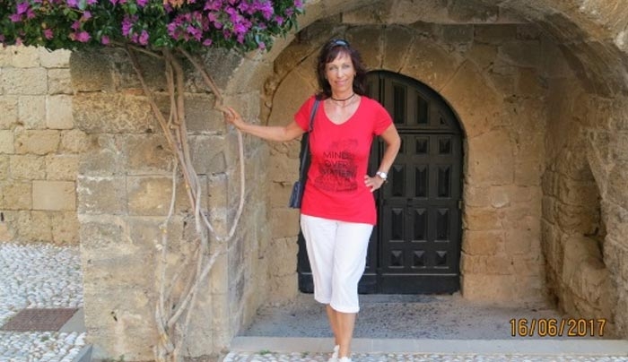 H Ρόδος ενέπνευσε Γερμανίδα τραγουδίστρια