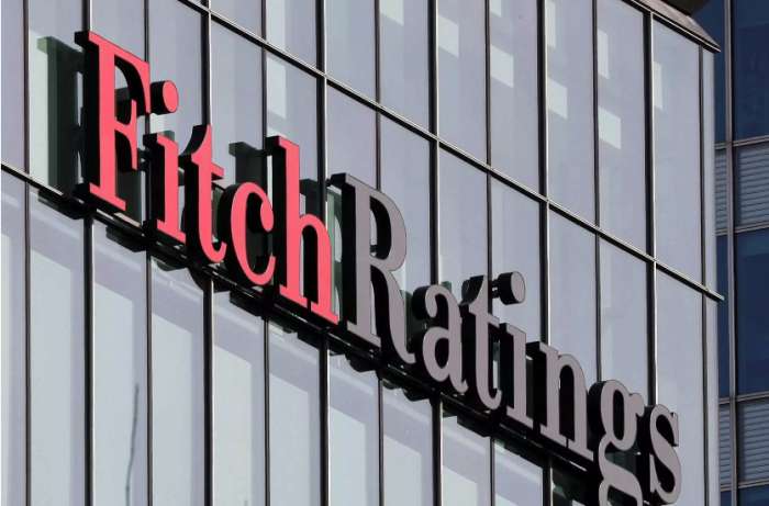 Ο οίκος Fitch έδωσε στην Ελλάδα την επενδυτική βαθμίδα