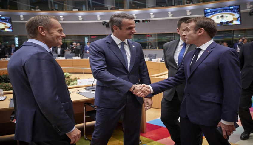 Η συνάντηση Μητσοτάκη με Μακρόν στο Παρίσι και τα ραντεβού με επενδυτές
