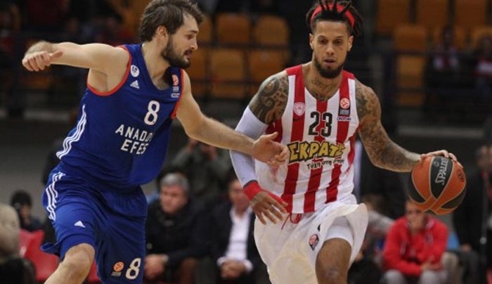 Euroleague: Η Εφές νίκησε Ολυμπιακό και... πήγε στον Παναθηναϊκό