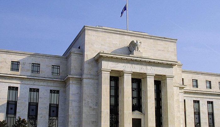 Πώς η ρευστότητα φτάνει σε νοικοκυριά και επιχειρήσεις