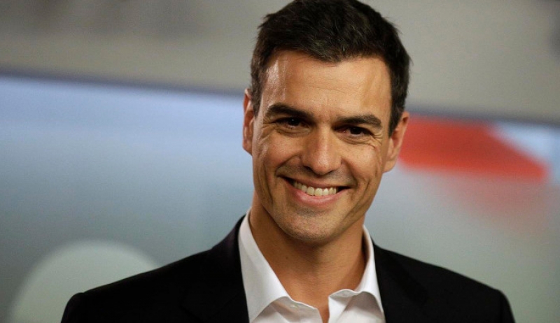 Ο Πέδρο Σάντσεθ ορκίζεται νέος πρωθυπουργός της Ισπανίας