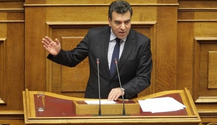«Οι εξαγγελίες του κ. Τσίπρα για το ΦΠΑ στα νησιά, κρύβουν τις ανομολόγητες συμφωνίες που έχει συνάψει για να μεταφερθούν στην Ελλάδα παράνομοι μετανάστες και πρόσφυγες από άλλες χώρες»