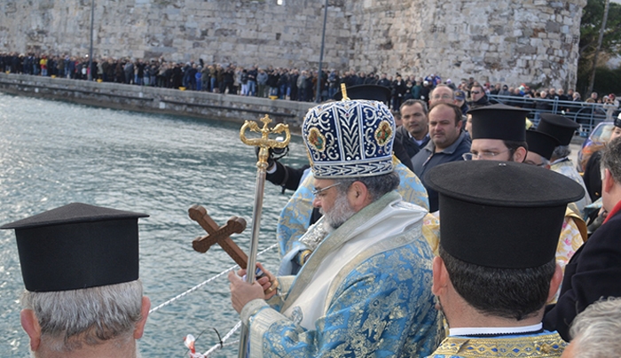 Με λαμπρότητα, αλλά και κατάνυξη, εορτάσθηκαν και εφέτος τα Θεοφάνεια στην Κω