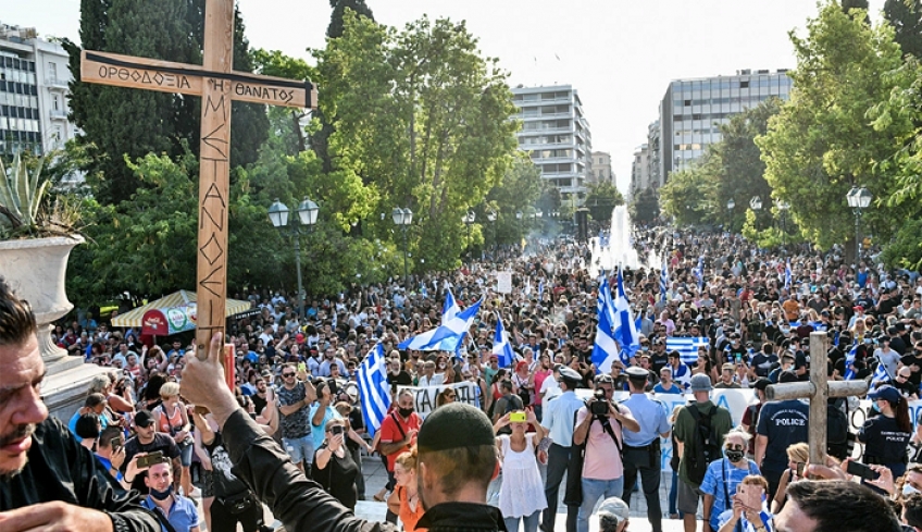 Πλεύρης: Εξετάζεται το ακαταδίωκτο για τους γιατρούς για να προστατευθούν από μηνύσεις αρνητών