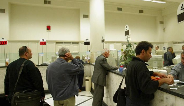 Στις τράπεζες η έγκριση έκτακτων συναλλαγών