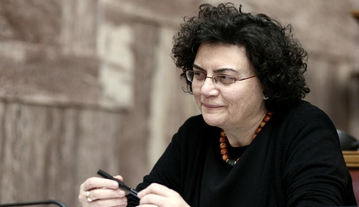 Η Βαλαβάνη συμπορεύεται με τον Λαφαζάνη αλλά με διακριτό ρόλο!