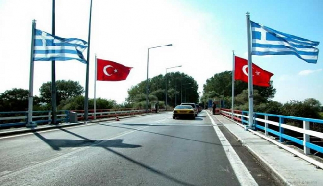 Ραγδαίες εξελίξεις: Η Ελλάδα έκλεισε το τελωνείο στις Καστανιές Εβρου-Εκατοντάδες πρόσφυγες στα σύνορα