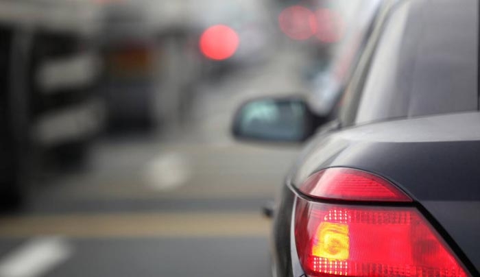 Πόσα θα πληρώσετε φέτος για τα τέλη κυκλοφορίας των αυτοκινήτων
